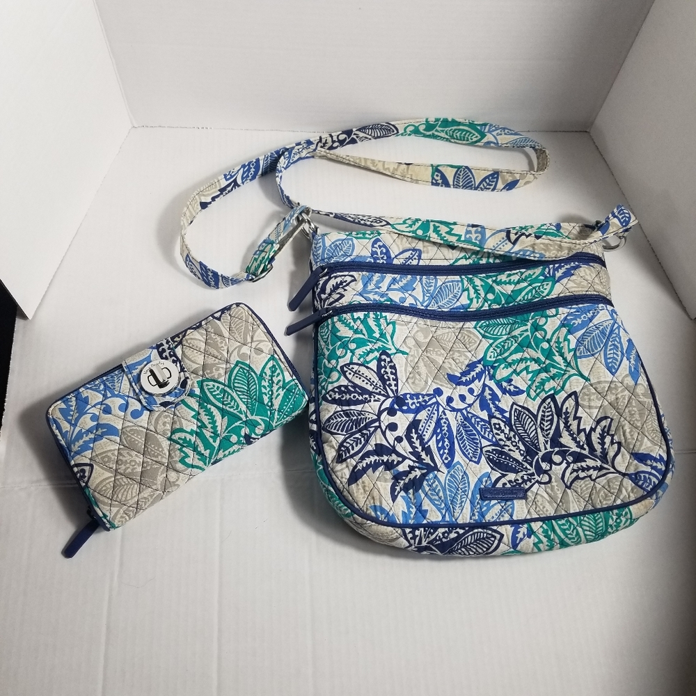 VERA BRADLEY SANTIAGO PATTERN CROSSBODY WITH TURN LOCK WALLET